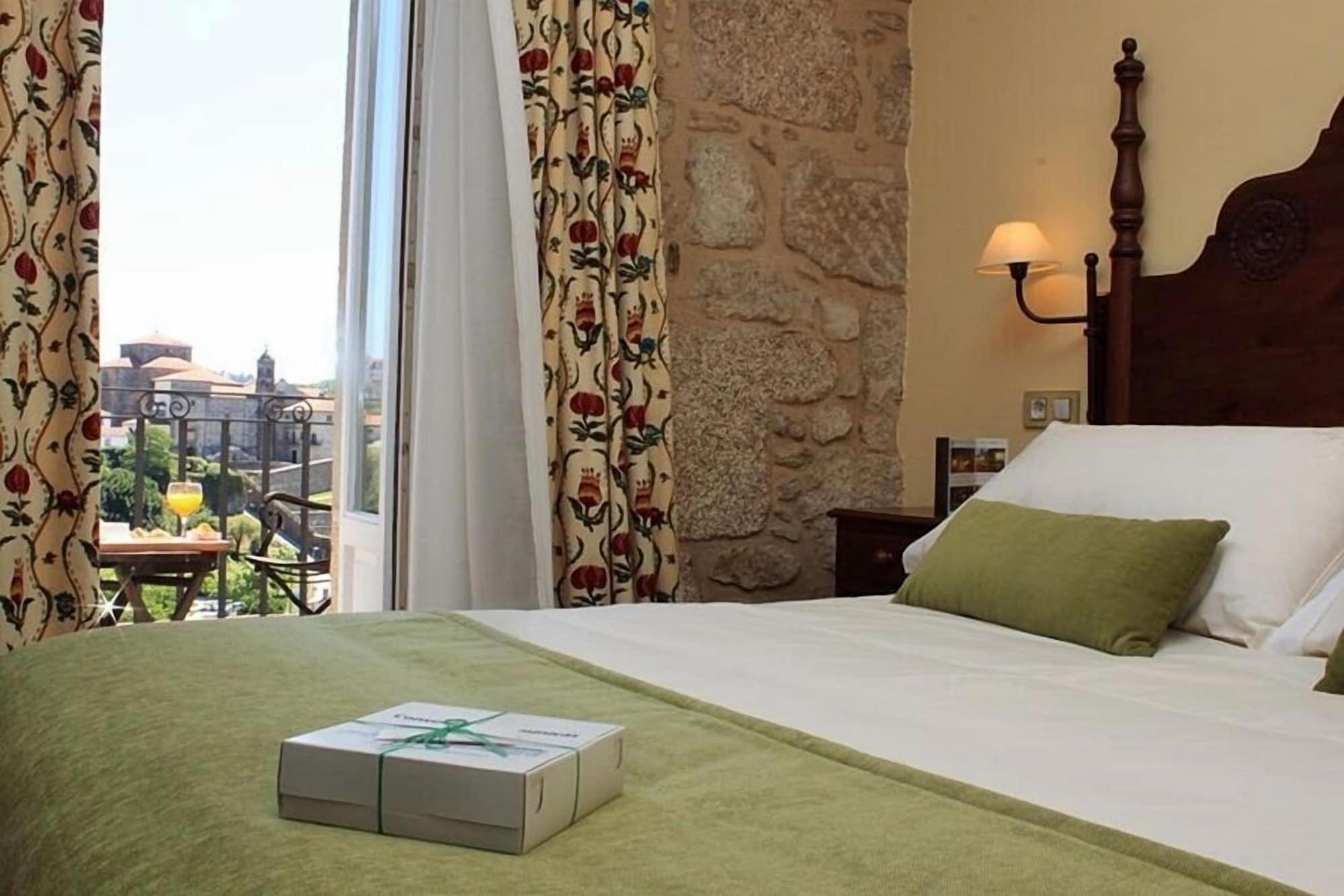 Hotel Virxe Da Cerca By Pousadas De Compostela Santiago de Compostela Exterior photo