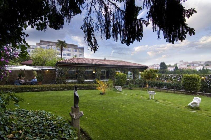 Hotel Virxe Da Cerca By Pousadas De Compostela Santiago de Compostela Exterior photo