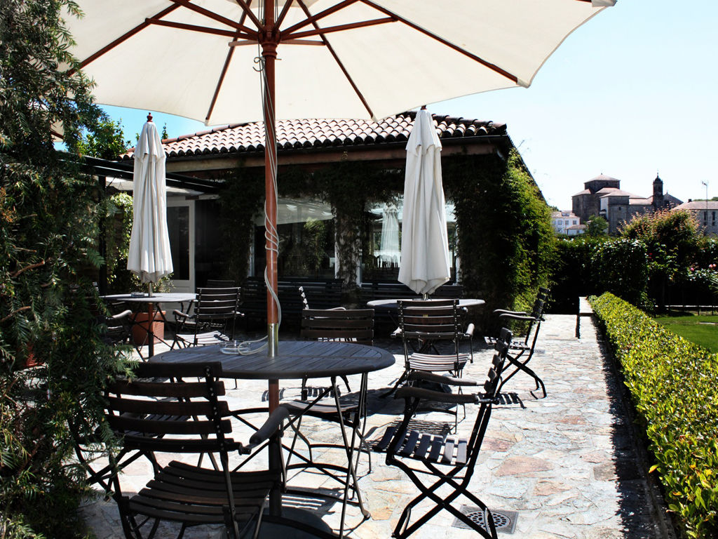 Hotel Virxe Da Cerca By Pousadas De Compostela Santiago de Compostela Exterior photo